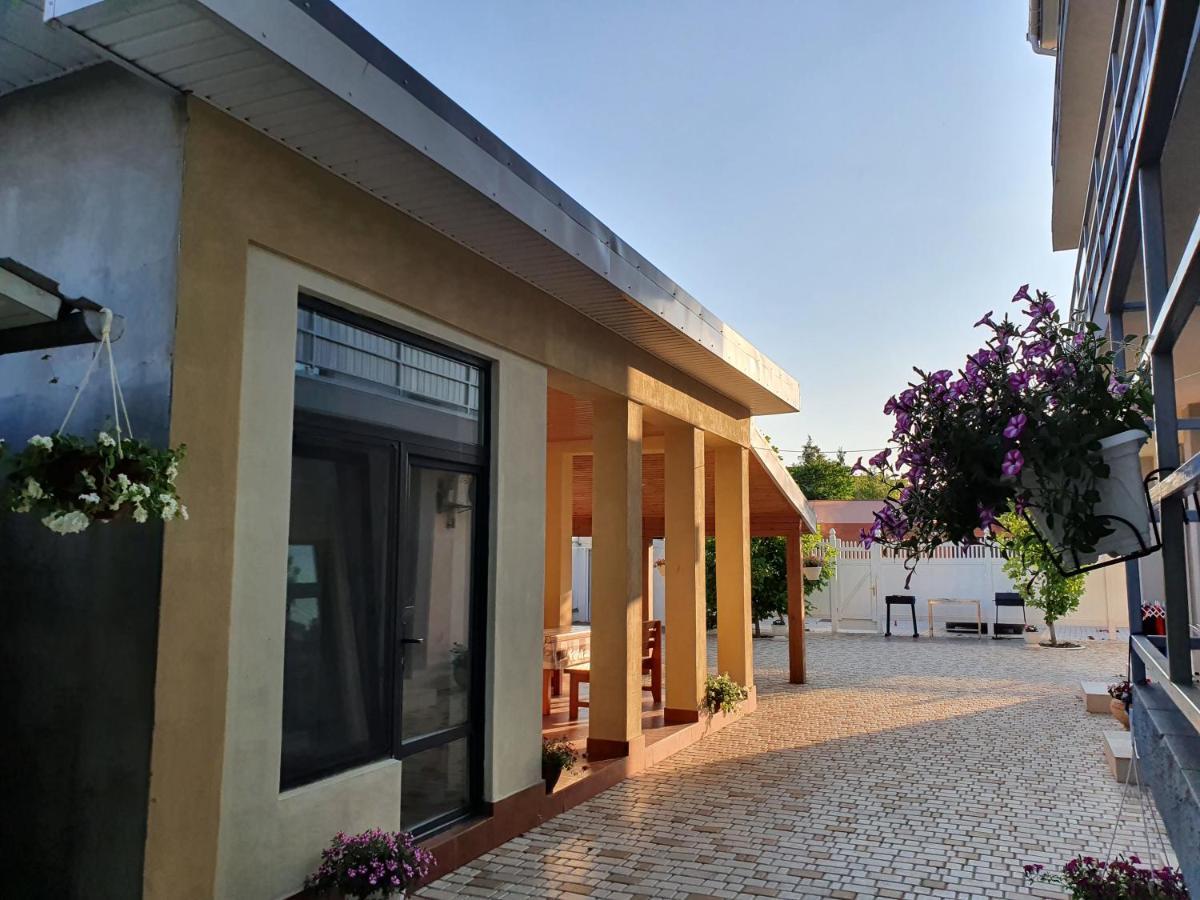 Aleksandriya Hotel Chernomorsk Exterior photo